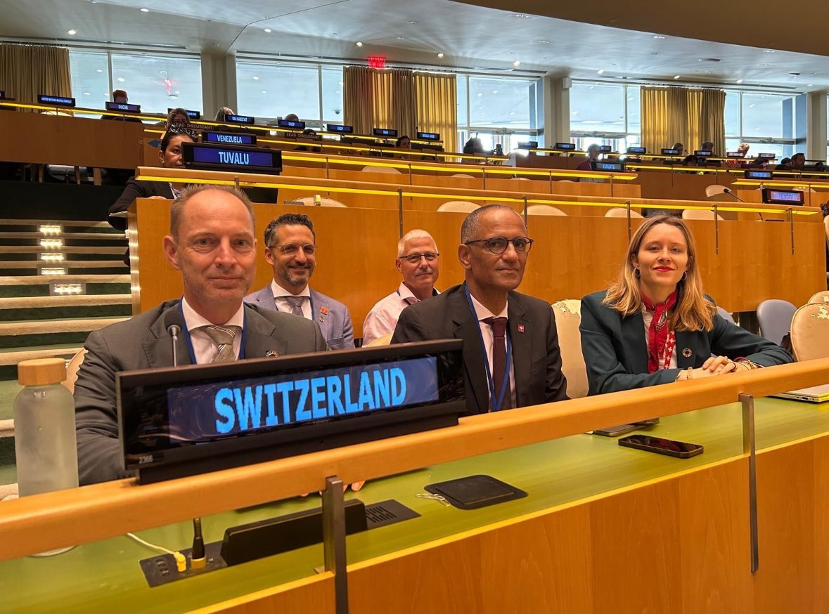 swiss_un's tweet image. The 🇨🇭 delegation has arrived at #HLPF2025! Looking forward to in depth discussions on the #2030Agenda, particularly:
🩺#SDG3 Good Health and Wellbeing
⚖#SDG5 Gender Equality
💹#SDG8 Decent Work and Economic Growth
🐠#SDG14 Life Below Water
🤝#SDG17 Partnerships for the goals
