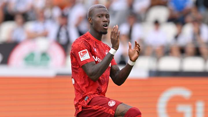 PawelBernacki1's tweet photo. 🚨🚨#AaronOpoku może przenieść się do Turcji po wygaśnięciu kontraktu z 1. FC #Kaiserslautern . Według Sky, 26-letni skrzydłowy ma przenieść się do #Kayserisporu , trenowanego przez #MarkusGisdol https://t.co/G37Z8BmuTl