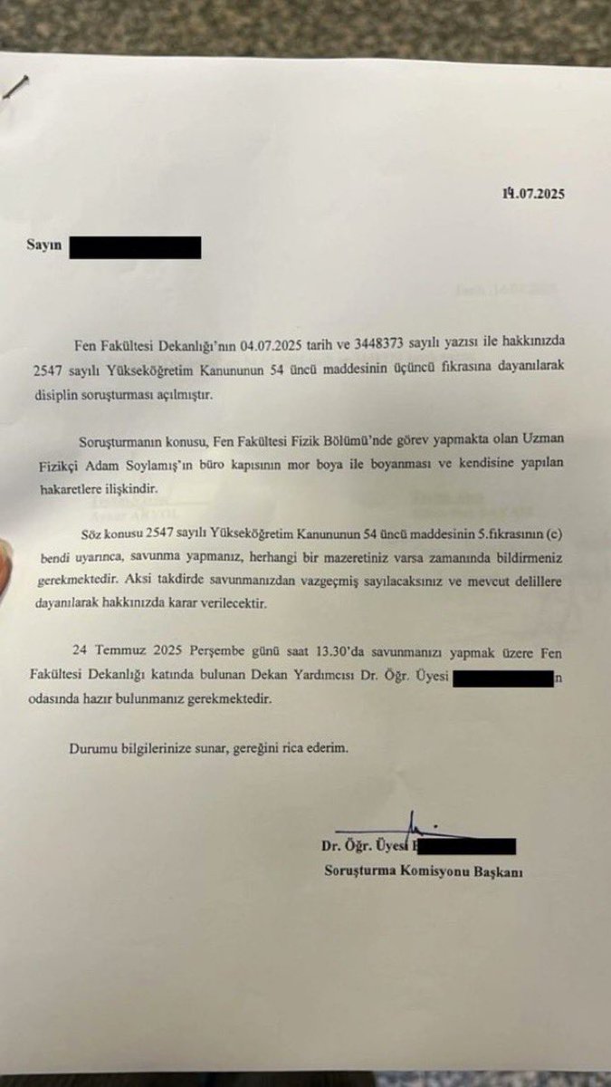 İstanbul Üniversitesi fizik bölümünde akademisyen Adem Soylamış’ın arkadaşlarımıza yönelik sözlü tacizleri sonucu yapılan ifşalama, baskıcı yönetimin soruşturma açmasıyla cezalandırılmaya çalışılıyor
Taciz Failini Aklayan Yönetimin Karşısında, Direnen Arkadaşlarımızın Yanındayız!