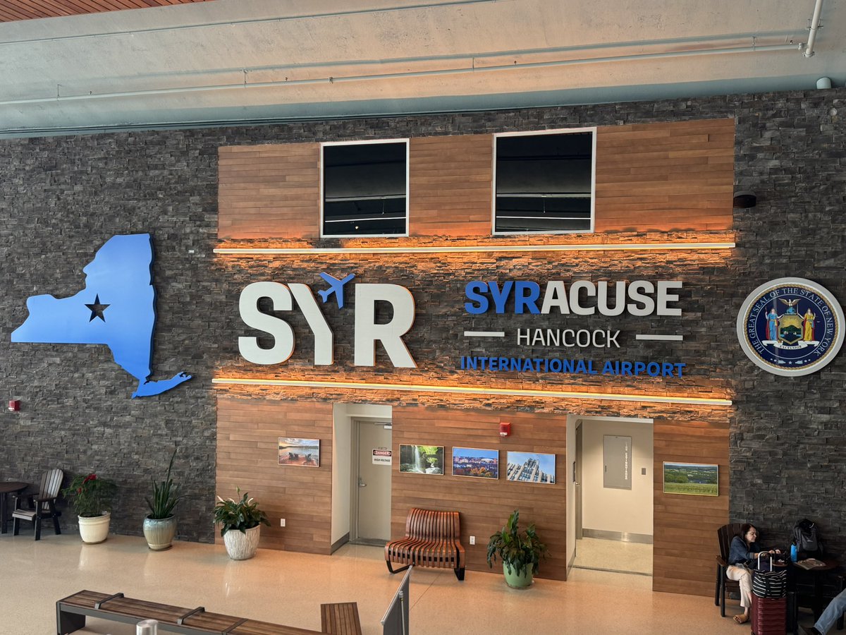 KelssIts's tweet photo. Travelers at Syracuse Hancock International Airport are walking through security with their shoes on, thanks to a new policy change from the Transportation Security Administration  #nomoreshoes👟 https://t.co/IY7CZ4I36g