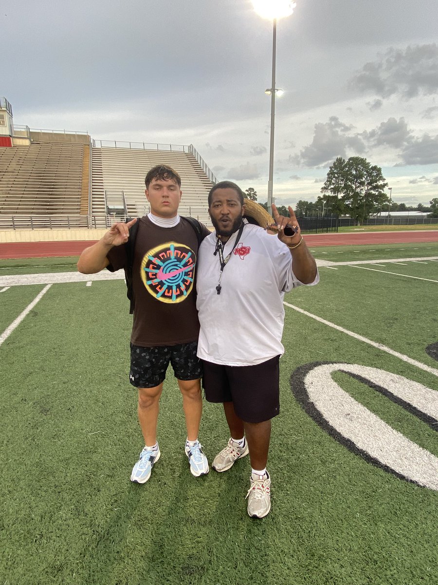 Ellis Rodgers (@ellisrodgers_) on Twitter photo Thank you to <a href="/MustangsDC/">Rich Renner</a> for inviting me to the MSU camp in tomball! Got a lot of great work in! Looking forward to the next steps! <a href="/FBCoachLeonard/">Coach Cedric Leonard</a> <a href="/coachfrazierMSU/">Coach Blake Frazier</a> Thank you to <a href="/MustangsDC/">Rich Renner</a> for inviting me to the MSU camp in tomball! Got a lot of great work in! Looking forward to the next steps! <a href="/FBCoachLeonard/">Coach Cedric Leonard</a> <a href="/coachfrazierMSU/">Coach Blake Frazier</a>
