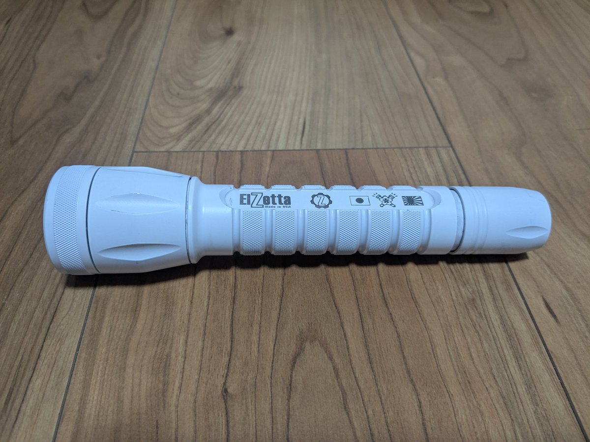 WMKbtX0QruyGRe9's tweet image. Elzetta 2025年
 Stormtrooper white SAKURA ver.
(with UV Protection)を購入しました🔦

(Stormtrooper white SAKURA
normal Charlieとのゼブラ
UV照射)
#ezlitetokyo
#Stormtrooper
#SAKURA