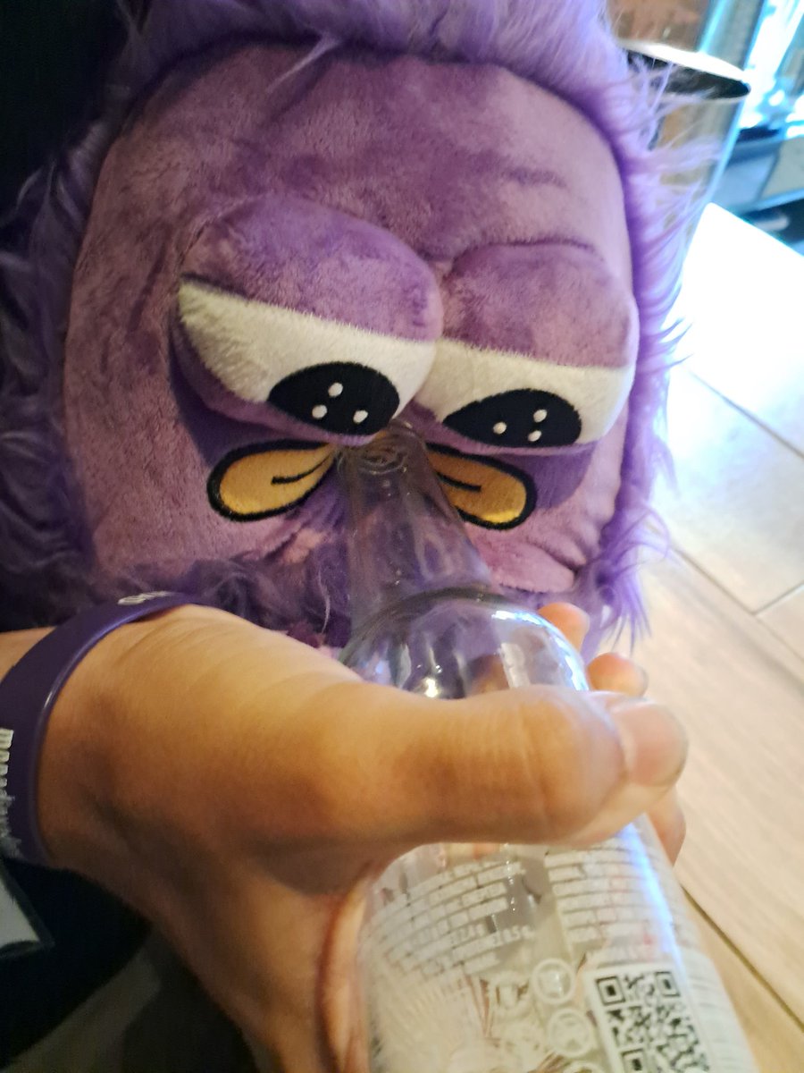 Molandak drank too much beer in Greece 🥴 <a href="/monad_xyz/">Monad</a>
