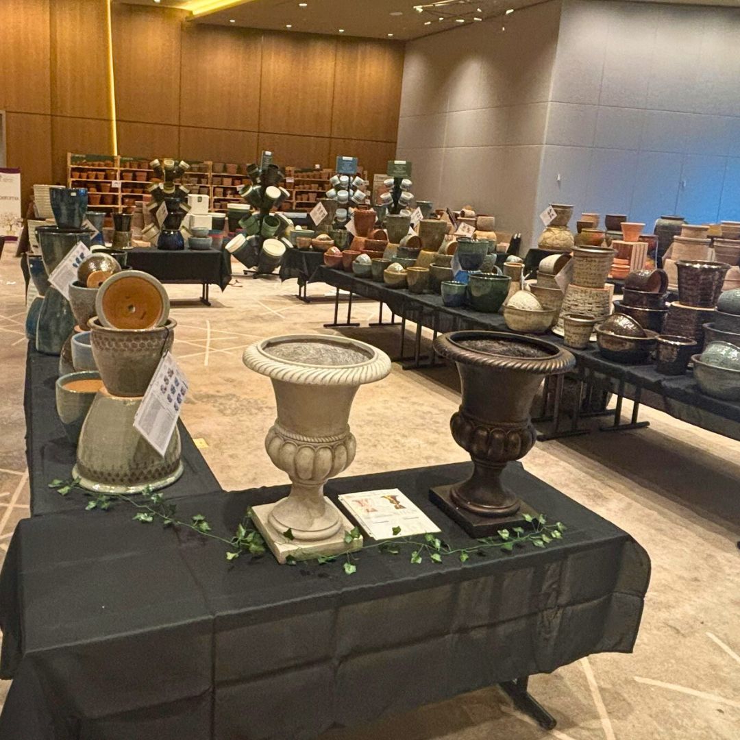 🚨 FINAL DAY at Pottery Showcase Midwest – Hilton Columbus Downtown! 🔥
Last chance for 2026 deals, exclusive pricing &amp; show-only specials before we pack up TONIGHT!
👉 Don’t miss out — come see us now!

#PotteryShowcase #FinalDay #MidwestShowcase #ArettEvents