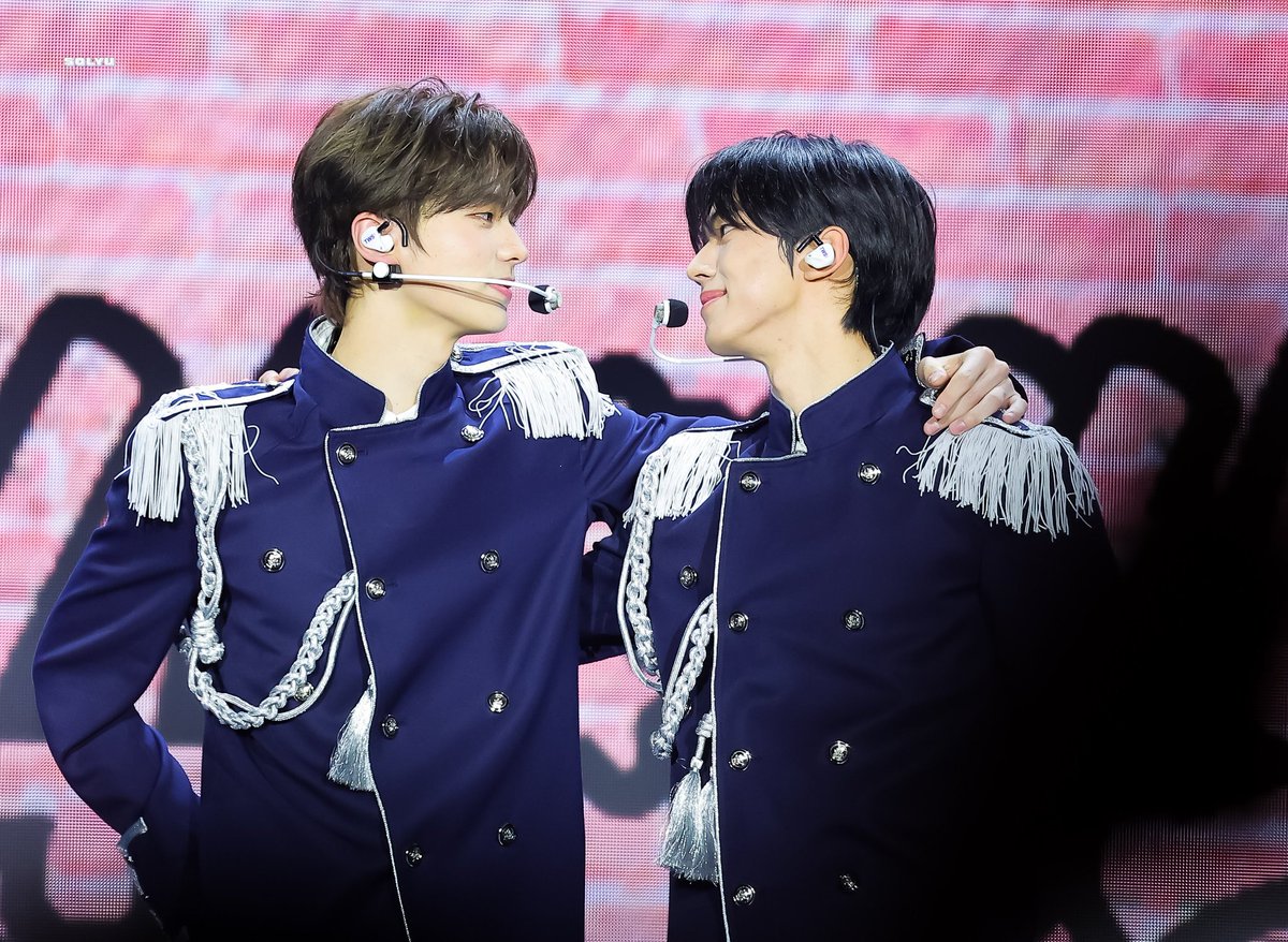 250215 
너무이쁘다잉
#TWS #투어스 
#신유 #SHINYU #도훈 #DOHOON #シニュ
