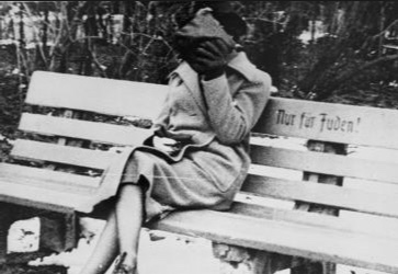 July 14, 1933 | The Denaturalization Law revokes the citizenship of naturalized Jews and “undesirables” in Nazi Germany. 

#NotlongagoNotfaraway