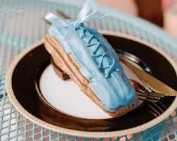 Bleu Suede Choux #FranceInASongOrMovie