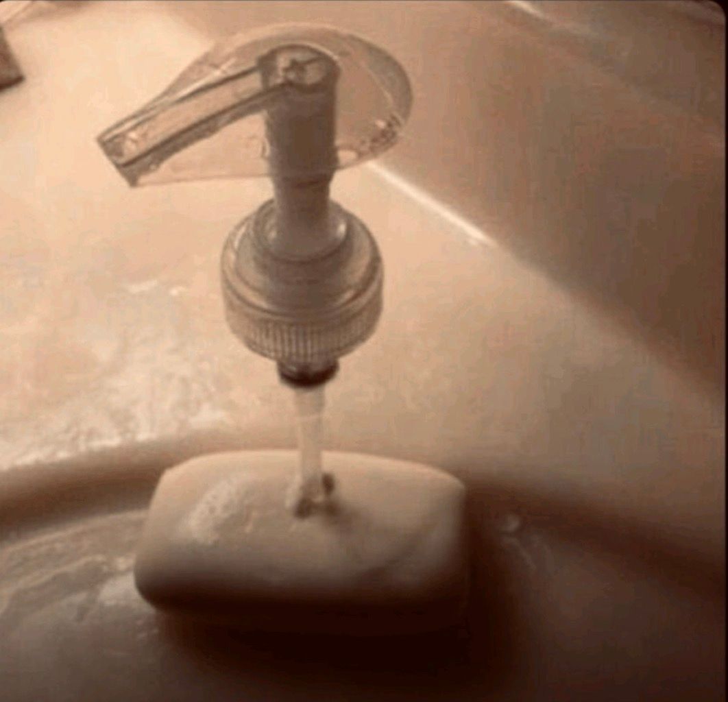 memenetes's tweet image. Using services to expose a pod