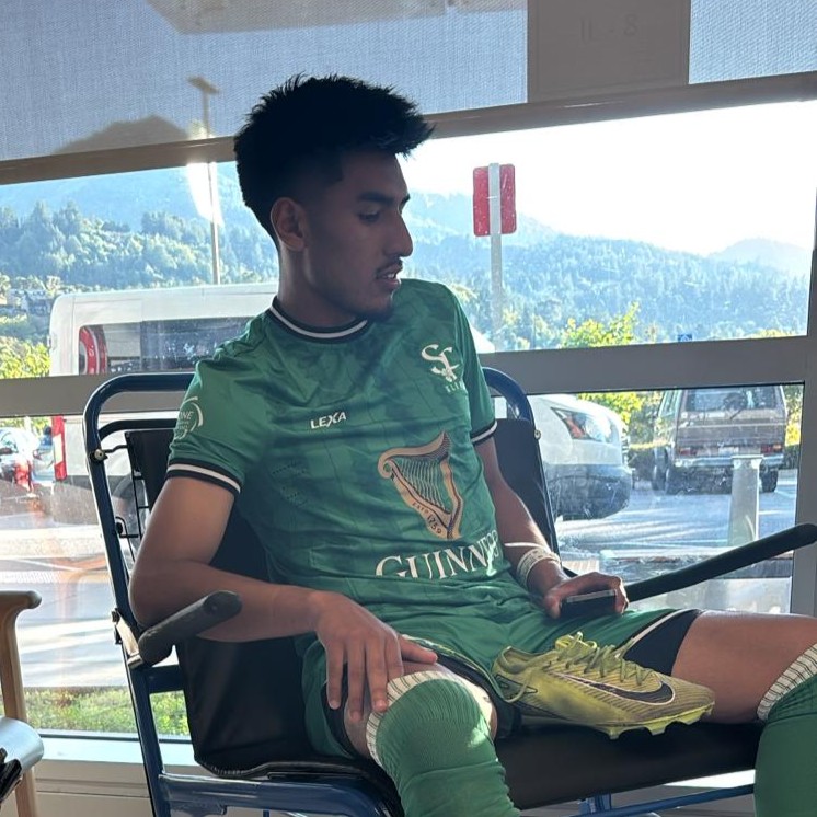 During our final USL League Two match, Glens alum Patrick Zamora suffered a broken shin that needs surgery. We're asking for your support to help cover his medical costs. Every donation counts! 🙏💙 

Donate at: gofund.me/da20975a