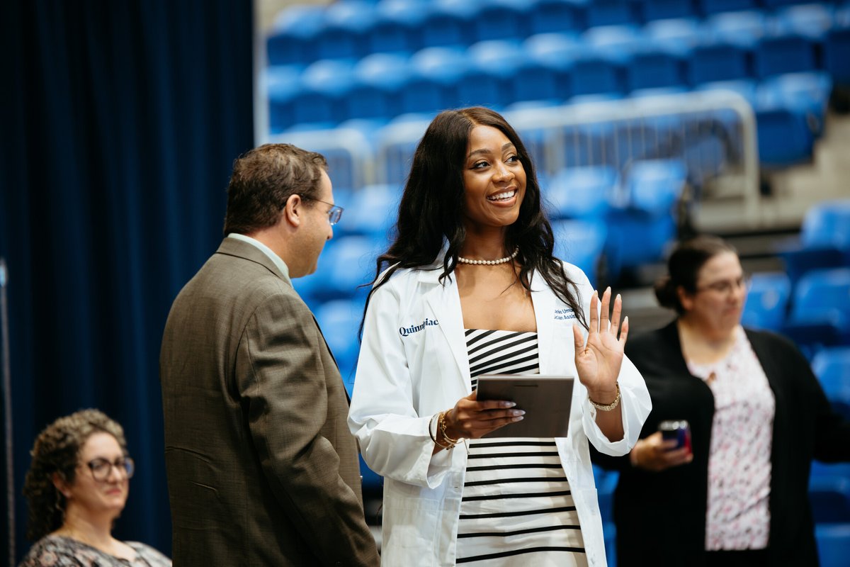 QuinnipiacU's tweet image. Recognized for her achievements as a student, physician assistant graduate Stephanie Umeugo ’22, MHS ’24, plans to continue growing with the same adaptability and grace as she cares for patients: go.qu.edu/Umeugo25