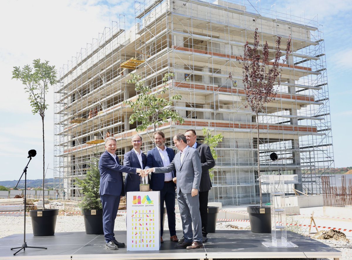 Construction of second building of #InnovationDistrict in #Kragujevac begins: srbija.gov.rs/vest/en/254029…