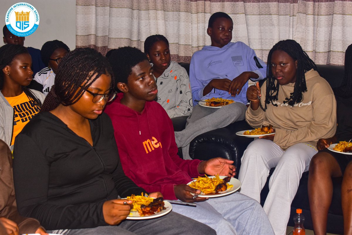 OlashoreSchool's tweet image. Head Of School Barbecue
It was a time to relax, eat, and enjoy a movie together (Ballerina was a hit!). Events like this remind us how important it is to celebrate hard work and resilience. #SchoolCommunity #StudentLife #Oisredefined #Admissionsopen