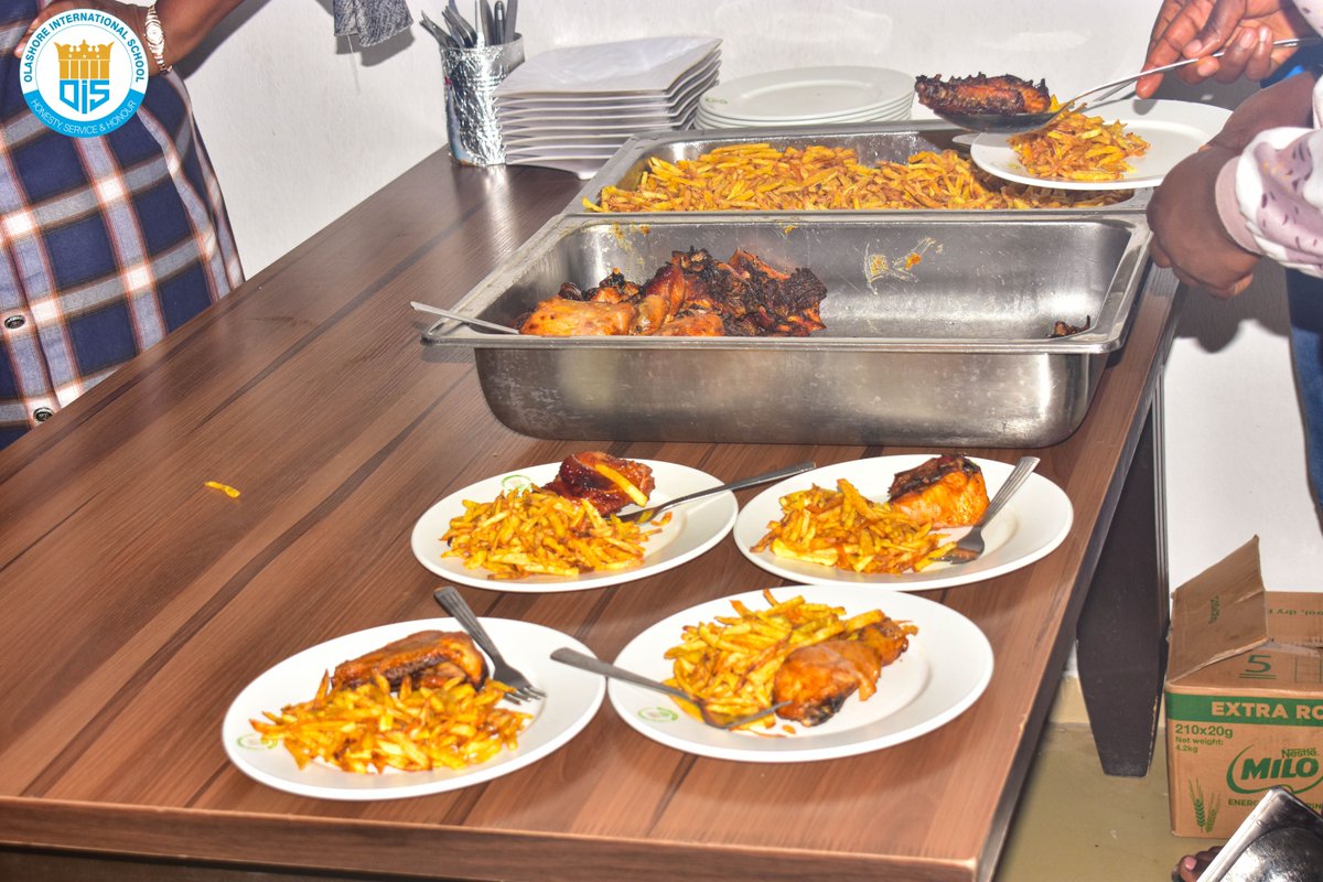 OlashoreSchool's tweet image. Head Of School Barbecue
It was a time to relax, eat, and enjoy a movie together (Ballerina was a hit!). Events like this remind us how important it is to celebrate hard work and resilience. #SchoolCommunity #StudentLife #Oisredefined #Admissionsopen