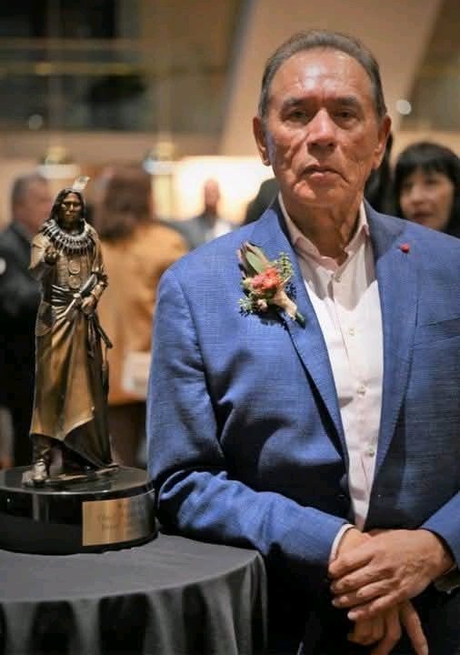 Wes Studi wins the Chief Standing Bear Award for Courage.