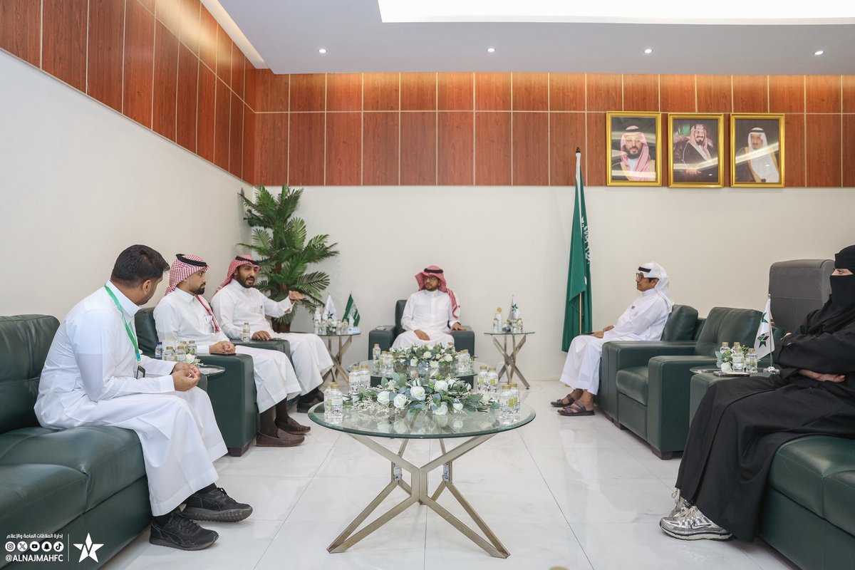 alnajmahfc's tweet photo. 🏦|
قام وفد من بنك الرياض مساء اليوم بزيارة لمقر نادي النجمة، مثّله كلٌ من الأستاذ أحمد الخلب والأستاذ صالح الحبيب، وذلك لتقديم عدد من العروض الخاصة والخدمات المميزة لمنسوبي النادي
#نجمة_عنيزة
#نادي_النجمة_الانتماء_المفضل
#دوري_روشن_السعودي https://t.co/U3JZRG0Wca