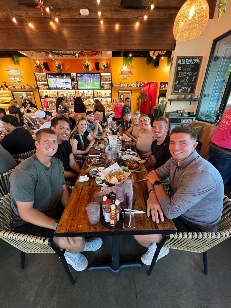 GET_low_G's tweet image. Just wrapped up an inspiring week at @eTeamSponsor HQβgreat to connect face-to-face with teammates, share ideas & grow together.
Big things ahead for this team! π
#BeEliteFundraiseMore π