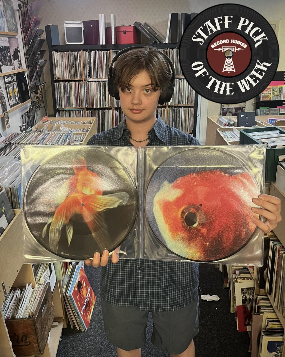 Record Junkee tweet media