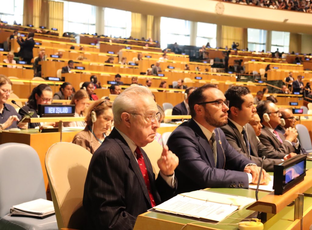 MexOnu's tweet image. La delegación de México 🇲🇽 participa en la inauguración del #HLPF2025, donde se destacó la urgencia de alcanzar colectivamente los ODS, a solo 5 años del plazo establecido en la Agenda 2030.