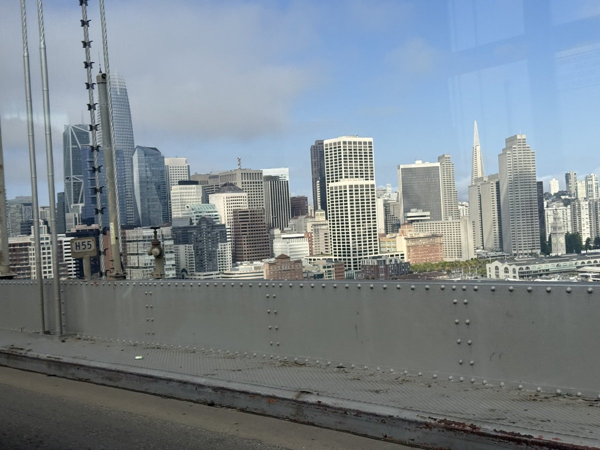 hyusapx's tweet image. san francisco i am in you

(hmu if you’re in town for the summer)