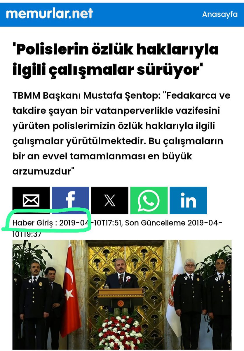 EmniyetBirlik's tweet photo. Tüm siyasilerin dikkatine,

Polise verilen vaatler İCRAATE dönüşünceye kadar ikinci bir emre kadar gündemden çıkışlar yasaklanmıştır.

Vaatlerin icraate dönüşmesi halinde çıkış verilecektir.

Biraz da biz icraat isteyelim değil mi?

#PoliseHepVaat https://t.co/2xY8Ers0RT