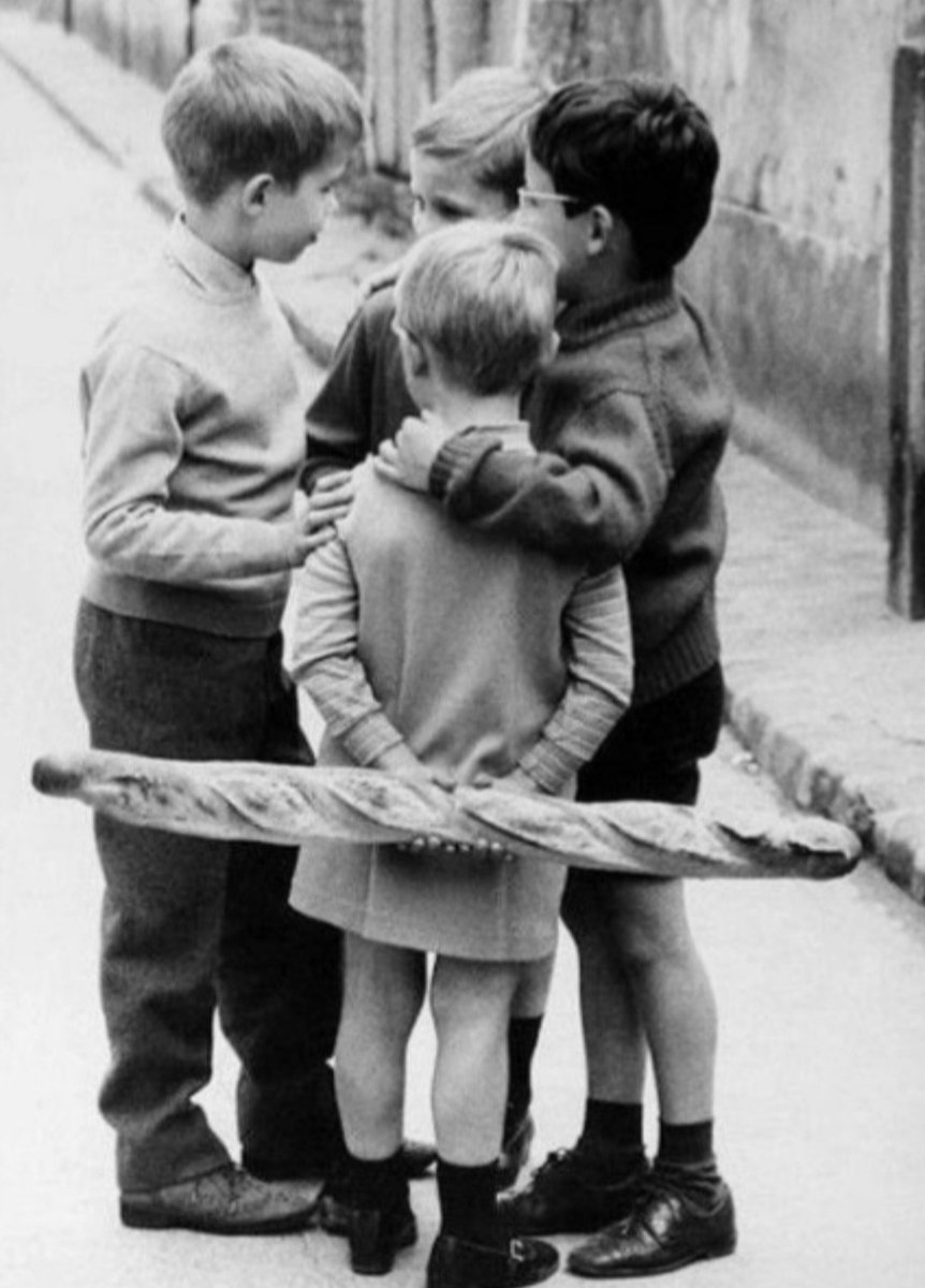 "Quisera Deus que meus irmãos fossem meus amigos e meus amigos meus irmãos."

(Van-Dick Menezes)