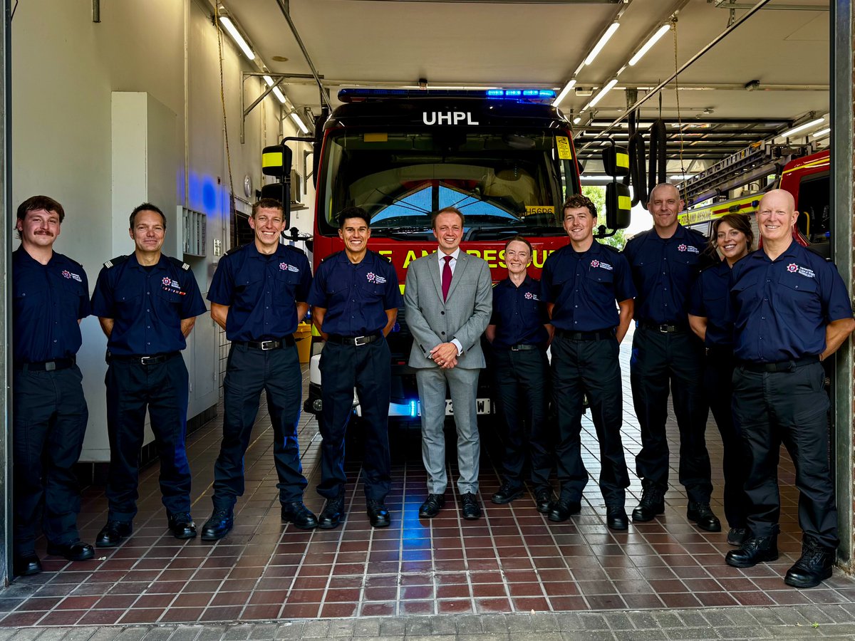 🚒 Fantastic to meet and listen to firefighters in Southampton last week. 

Too often their role in supporting our emergency services is overlooked. As we look to reform and strengthen public services, their contribution to prevention and community safety must not be forgotten.