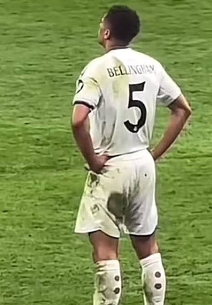 Bellingham 20 mins into the match😭