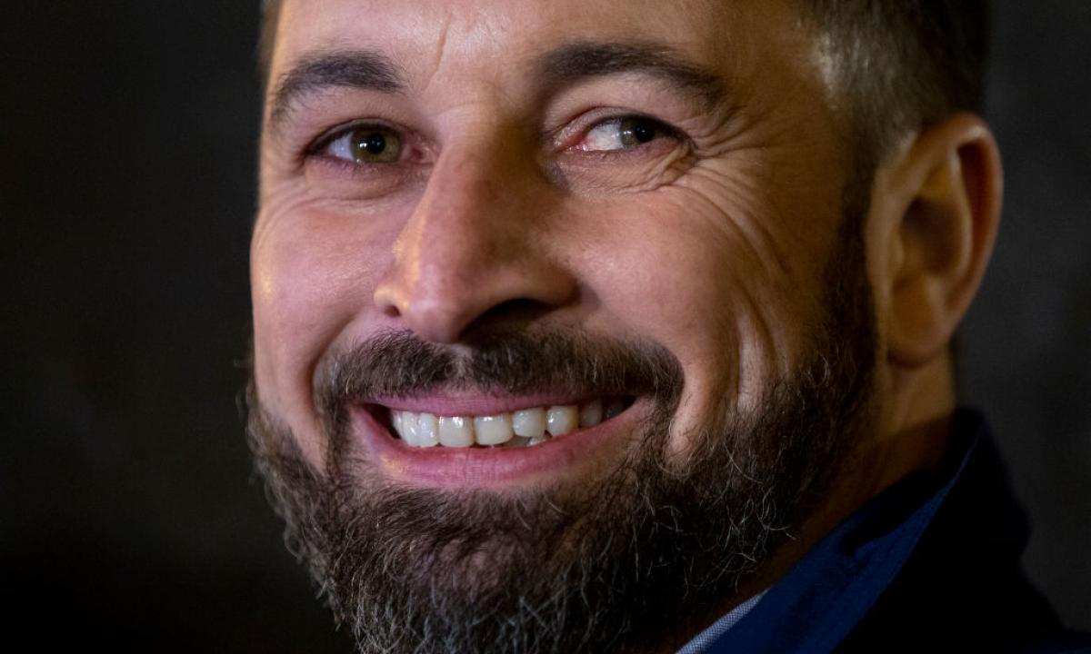 Ivanjode's tweet photo. Santiago Abascal no va a Torre Pacheco por si le confunden y le apalean...los nazis. https://t.co/KZ8XJ6ReNi