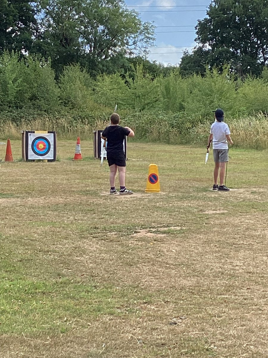 fairwayGLP's tweet image. Year 6 residential…crate stacking and archery. 
💚 🎯 💚
#Fairway #GLP #Year6