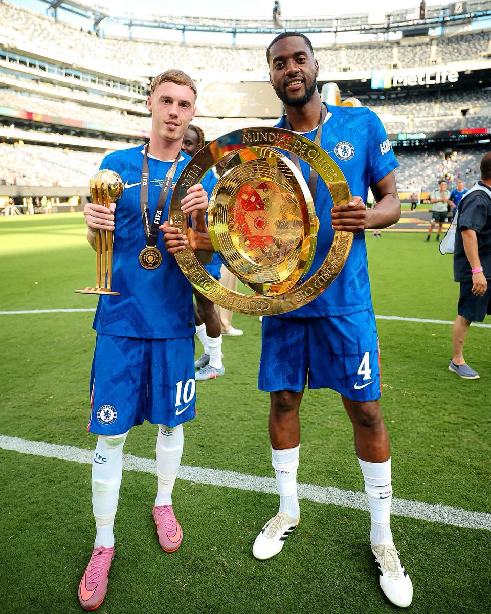 TosinAdarabioyo's tweet image. We believed from the start.
Now, we’re champions of the world. 🌍💙
Chelsea FC — we’ve won it all.
This team showed what true togetherness looks like: talent, resilience, and unbreakable belief.
A special moment for a special group.
See you next season, Blues. UTC. 🔵🏆