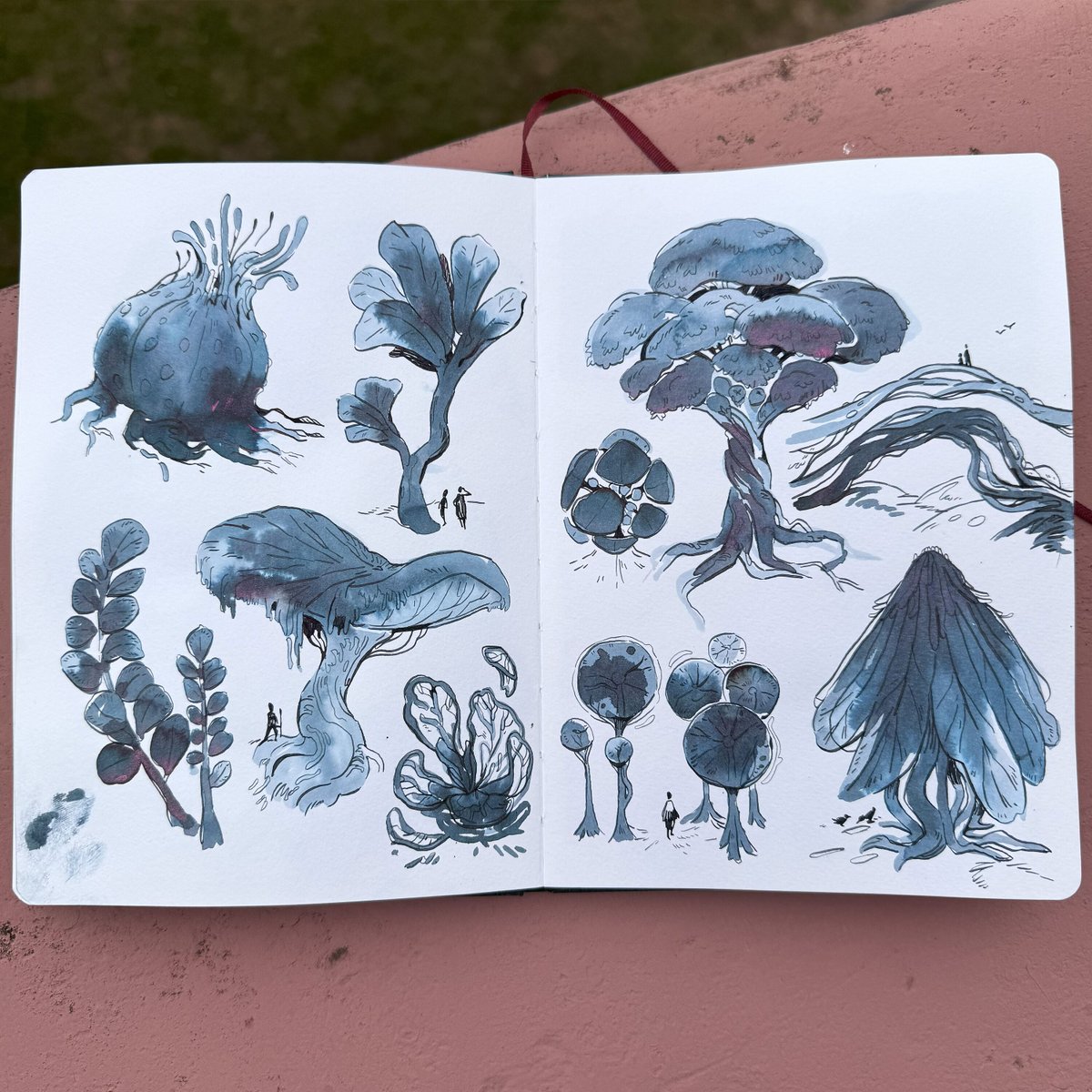 andthegrunlings's tweet image. Plants from another world ✨ "Starlit stories" ink in my sketchbook :) #art #sketch #conceptart #galaxy #ferriswheelpress #inkart #scifi