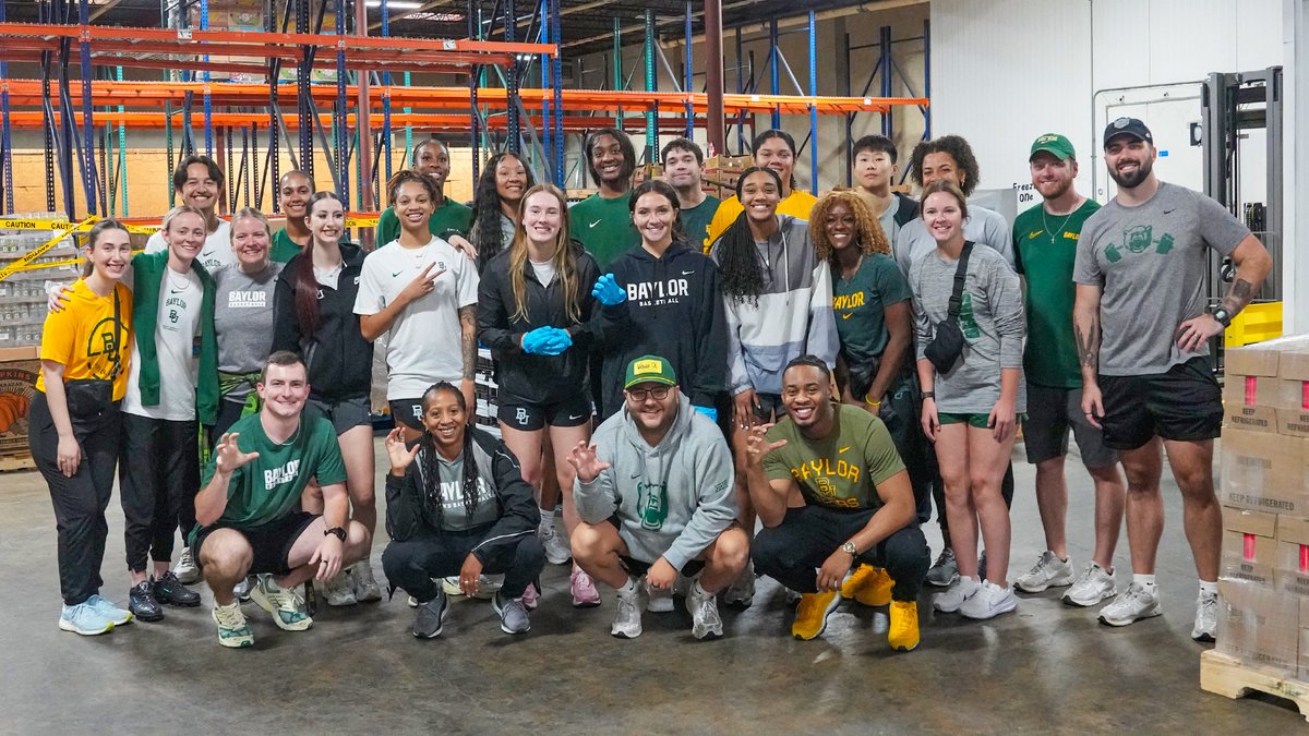 BaylorWBB's tweet image. We love our Waco Community! ππ
Thank you Caritas of Waco for allowing us to lend a hand this morning!
#SicEm | #GreaterThan