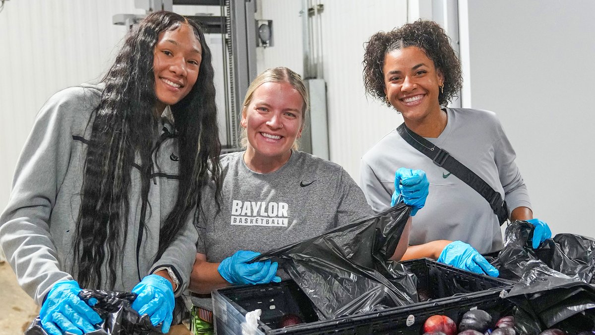 BaylorWBB's tweet image. We love our Waco Community! ππ
Thank you Caritas of Waco for allowing us to lend a hand this morning!
#SicEm | #GreaterThan