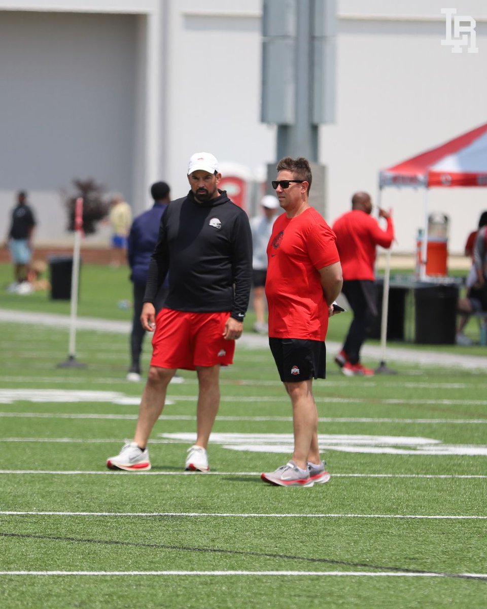 mickdwalker's tweet image. Ohio State has 1⃣5⃣ commitments in the Initial 2026 Rivals300 👀
@LettermenRow looks at where the double-digit Buckeyes slotted in the updated rankings 🌰
READ: on3.com/teams/ohio-sta…