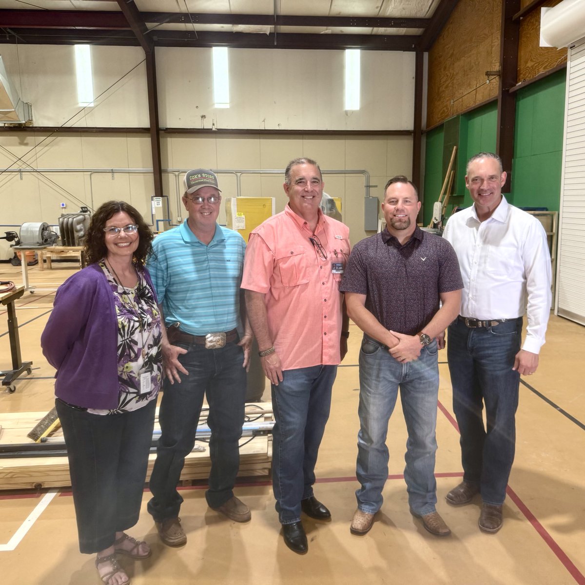 Had the privilege to tour the Lawton Public Schools Life Ready Center today. It’s clear—when we invest in real-world skills and career training, we give our kids a head start and keep Oklahoma strong. Proud to support education that prepares our students for life, not just tests.