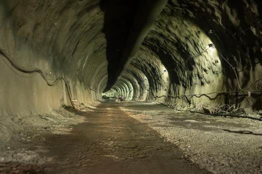 First breakthrough of 2.7 km section of undersea tunnel (total 21 kms) of the Bullet train project!

📍between Ghansoli &amp; Shilphata in Maharashtra
