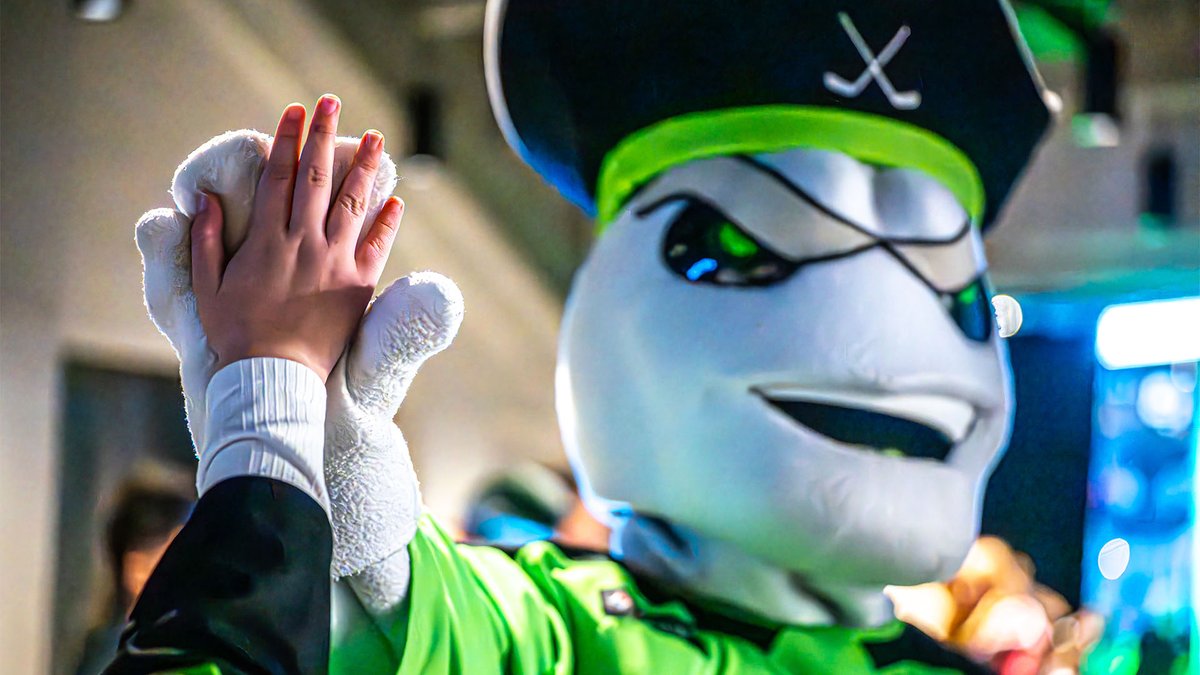 SavGhostPirates's tweet image. No one brings the hype like Davy! 🎉 Let’s make him Mascot of the Year—vote today and rep the Ghost Pirates loud and proud! 🏴☠️
Vote ➡️ bit.ly/4eL3CRn