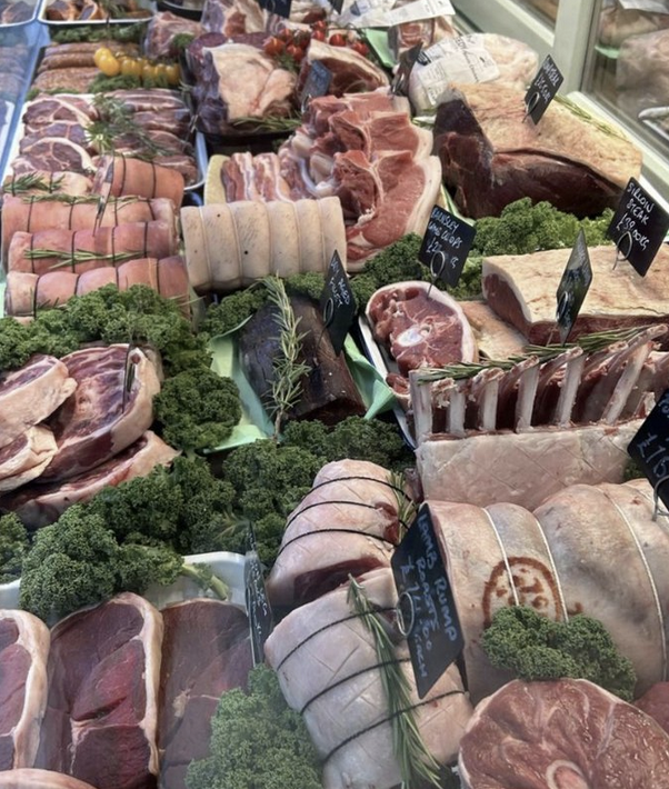 Instead of buying your meat from the supermarket, why not try to support your local butcher?

Helping businesses and jobs in your community...

Maybe not every time, but once a month?

Try it - you might like it!🇬🇧