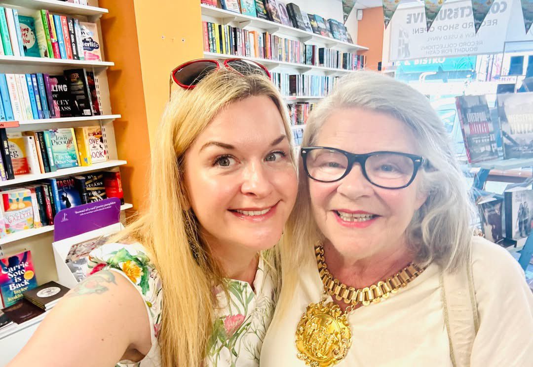 BillingReeves's tweet image. Lamby, the Liver Bird… and a whole lot of love for Liverpool! 🐑🕊️📚
On Saturday, my daughter and I had the absolute joy of attending the book launch for Lamby and the Liver Bird, written by my wonderful friend Jude Lennon, my co-founder, Split Perspectivz CIC T/A The Builder…