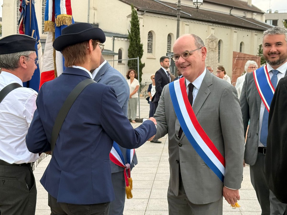 Vincent CAPO-CANELLAS (@capo_canellas) on Twitter photo #14juillet à Gagny autour du Maire <a href="/RCranoly/">CRANOLY Rolin</a> et son équipe. L’occasion de rappeler les valeurs de responsabilité et d’engagement collectif #14juillet à Gagny autour du Maire <a href="/RCranoly/">CRANOLY Rolin</a> et son équipe. L’occasion de rappeler les valeurs de responsabilité et d’engagement collectif