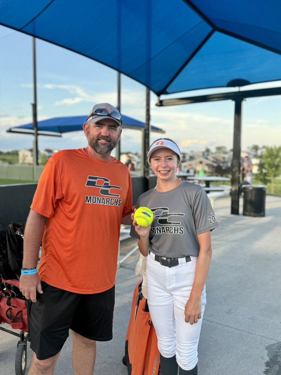 ****NO-NO ALERT*****2029 P/OF #27 Madelyn Hafley gave up zero hits and zero runs over 6 scoreless innings during the USSSA Midwest National championship tournament.
<a href="/dc_fastpitch/">DC Fastpitch</a> <a href="/madelynhafley29/">Madelyn Hafley</a> <a href="/Softball_SHS_/">SHS Softball</a>