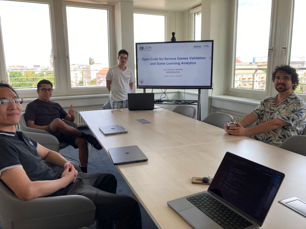 jsantilariob's tweet image. Presentando mi trabajo de investigación en #learninganalytics al equipo de investigación SCaDS.IA en Leipzig en Alemania