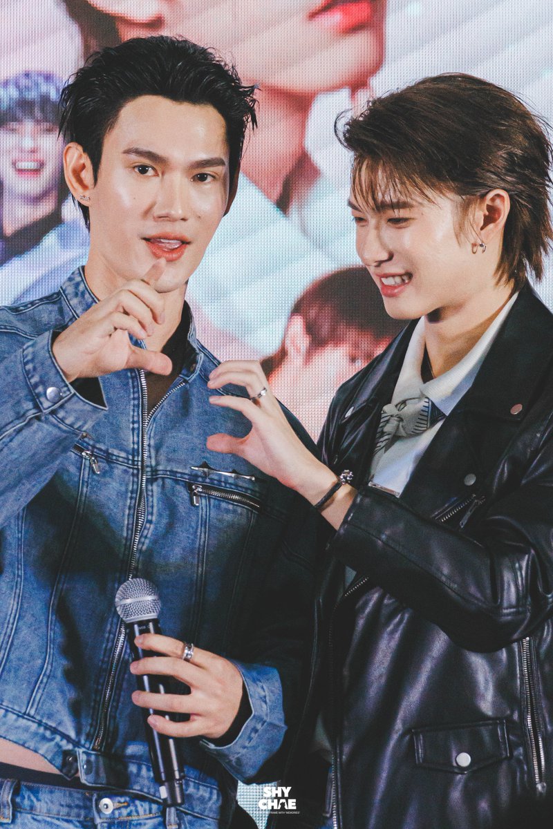 shychaelee's tweet image. พูห์พาเวลโคตรจะน่ารักเลย ทำยังไงดี รักเขาเพิ่มขึ้นมากกว่าเมื่อ1นาทีที่แล้วอีกอ่ะ 😻😆😻 ☺️
✧꒰ ˚@ppoohkt @pavelphoom
#ppoohkt #pavelphoom #PoohPavel 𓂂◞♡.
250713 — #Up2POOHParty