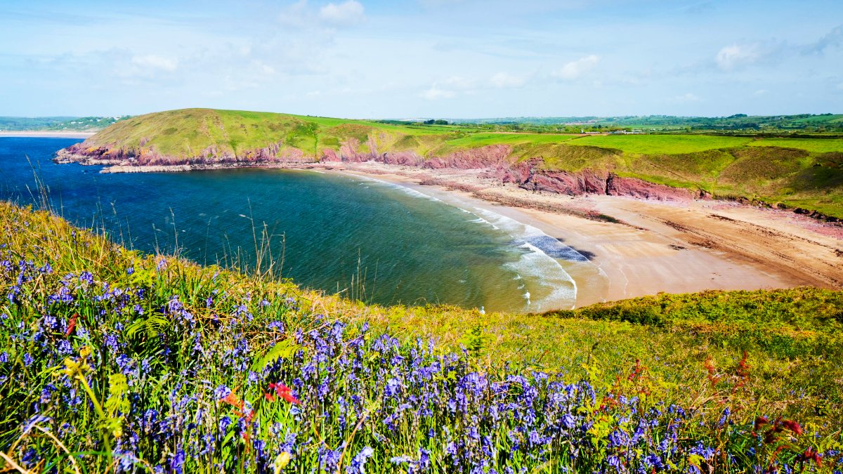 weather2travel's tweet image. Looking for a British beach break? Discover 7 of Britain’s best hidden beaches for your next coastal adventure weather2travel.com/blog/best-hidd… @VisitBritain @JournoJessB