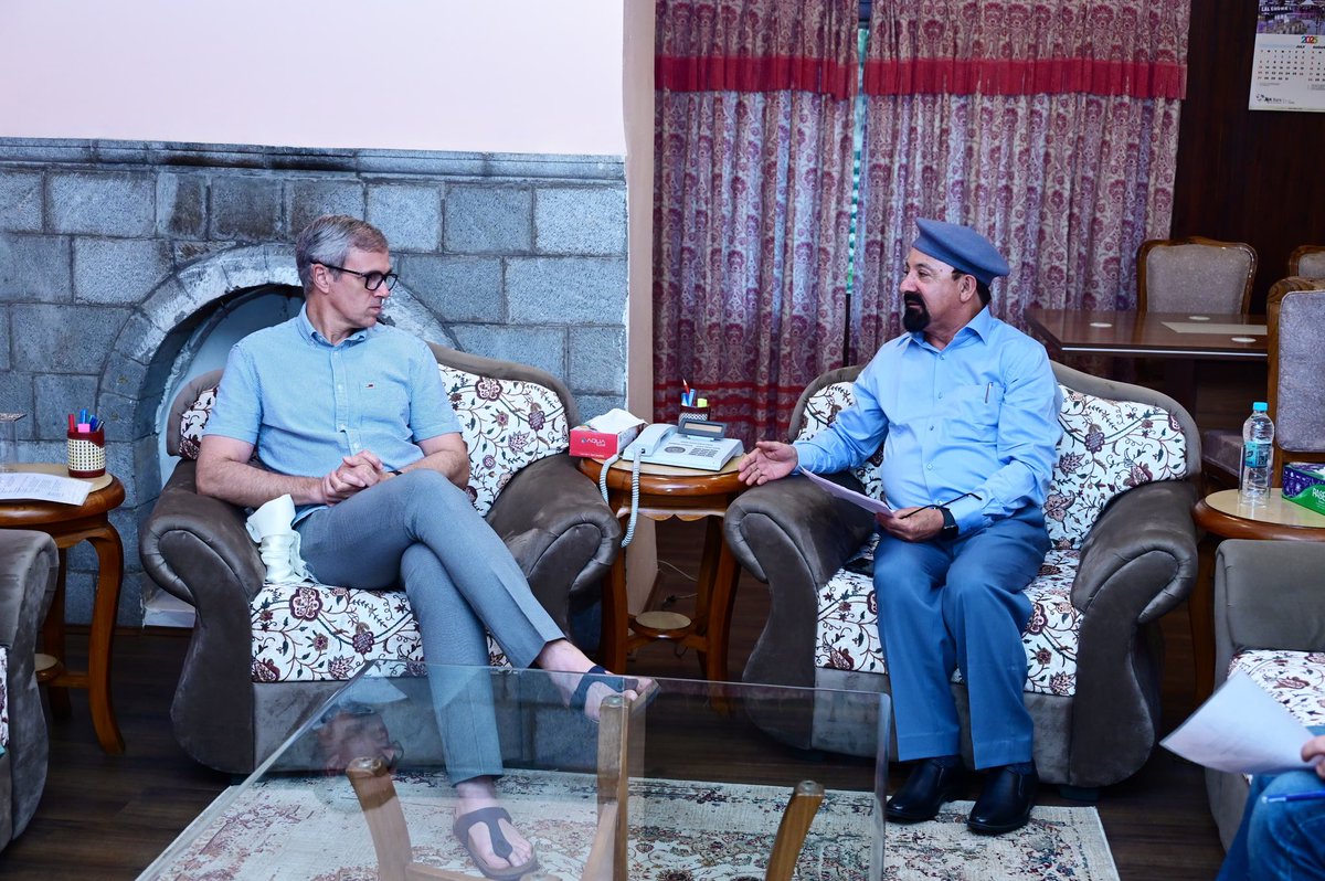 Dr. Mohd. Jaffar Akhoon, Chief Executive Councillor, Kargil, called on the Chief Minister today. They discussed key developmental issues and collaborative efforts for the welfare of the people of Kargil.