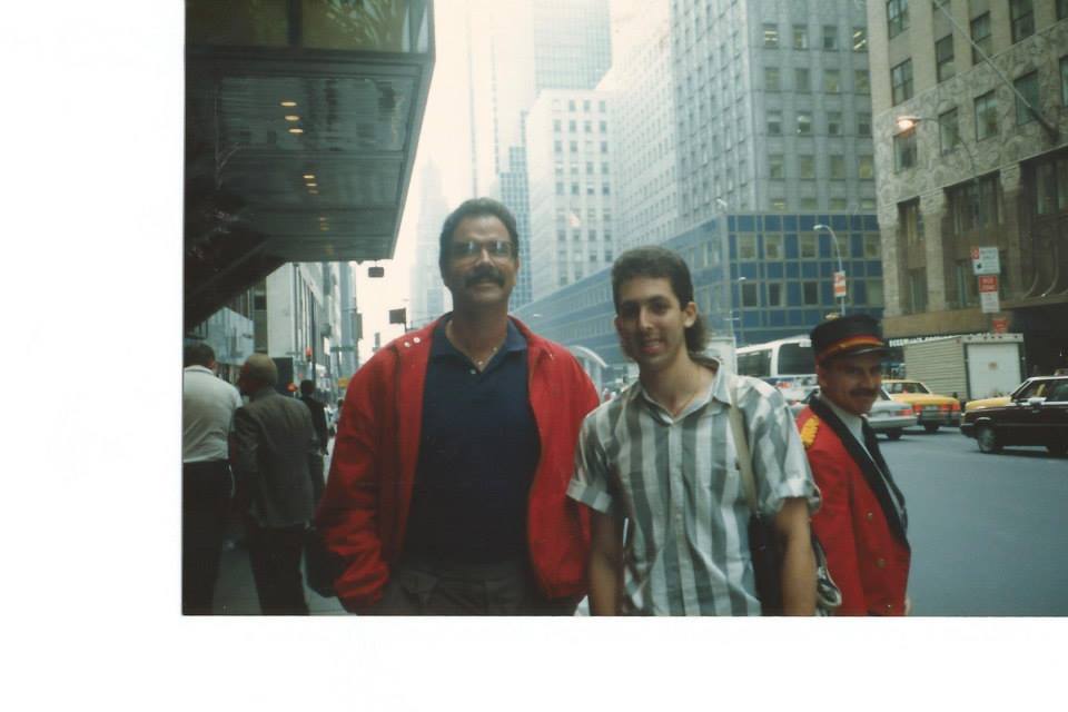 alanbarcoff's tweet image. I always enjoyed asking MLB players to take a pic with me 1980's, not just the stars and superstars, here I am posed with Butch Davis of the Orioles, Duaine Ward of the Blue Jays, Dennis Lamp of the Red Sox and Larry Sheets of the Orioles. @TheFrizz87 @JustinStirewalt…