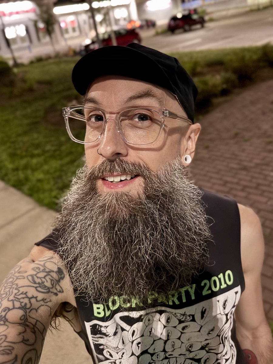 enderprize's tweet image. Soon Iโll need to wear glasses all the time. For now these new Zenni transitions sunglasses are getting me used to seeing myself like this ๐ค click here to checkout the insane amount of styles they have -> zennipartners.pxf.io/Qjn2JM @zennioptical