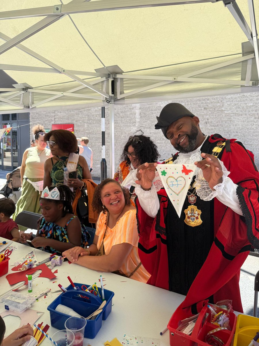 IslingtonMayor's tweet photo. https://t.co/EUfmhJHUxV