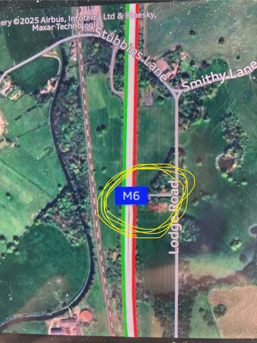 conordaunt's tweet image. Re the congestion on the #A6 because of the accident on the #M6 @BBCLancashire - please can you ask the @NationalHways why they don’t open the Southbound access road in case of emergencies onto the M6 as circled on the image below ?