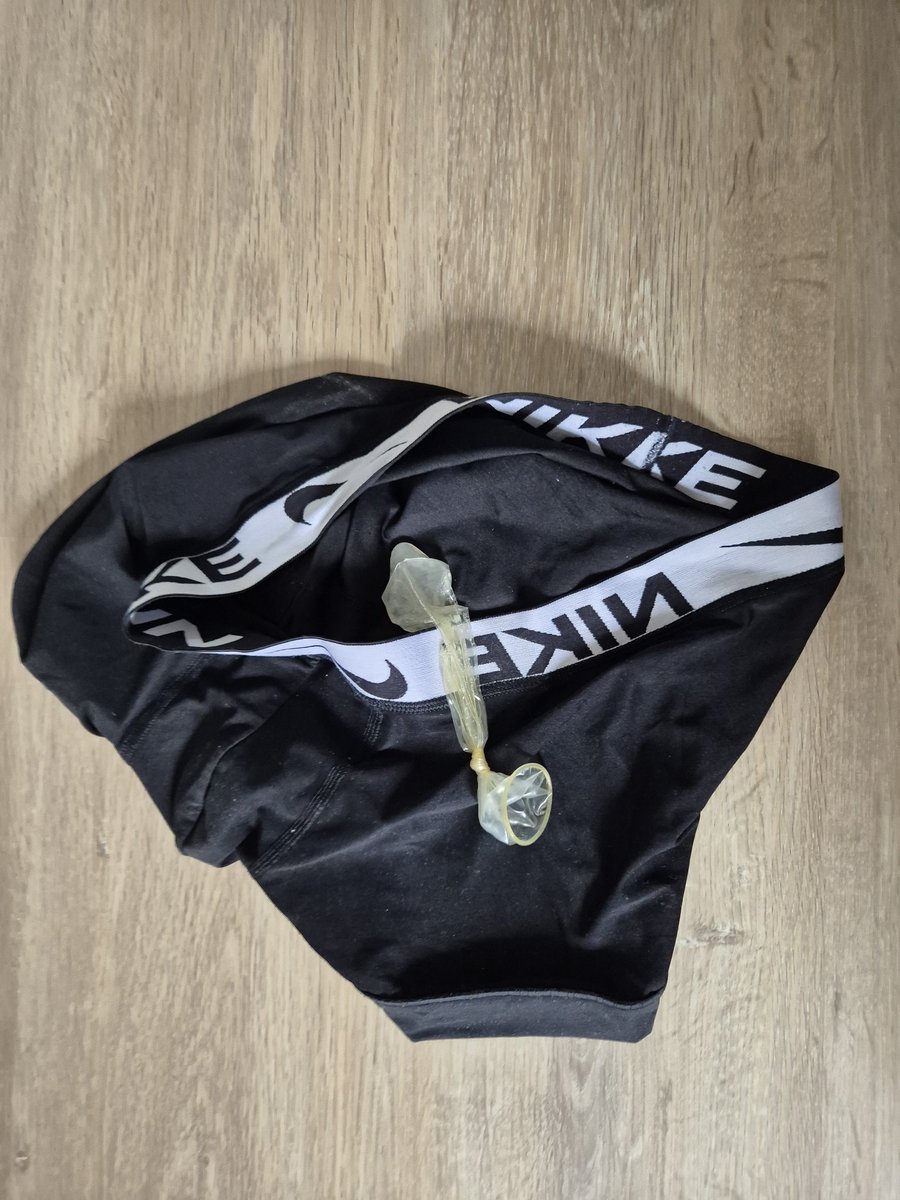 Kynx_Max's tweet photo. 🇬🇧 like if you smell and retweet if you drink😈💦
🇫🇷 like si tu sniff retweet si tu bois 😈💦
#sub #kiffeur #jus #smell #underwear https://t.co/jcnzUFdQEu